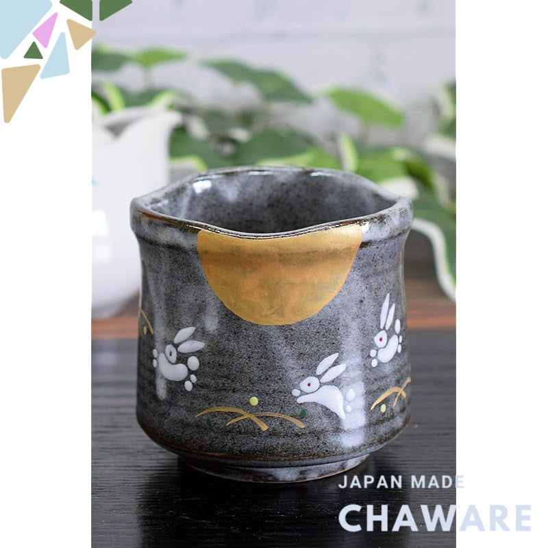 【made in japan】
Stylish Kutani Ware Tea Cup by Waza no Kura - Large Moon Rabbit Design, Ceramic Japanese Tableware, Perf