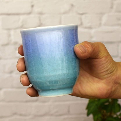 【made in japan】
Stylish Kuniyaki Yukata Cup Pair for Couples - Silver Glaze, Ceramic Tea Bowl, Japanese Tableware, Brand Quality, Made in Japan. Perfect for tea lovers!