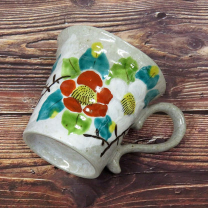 【made in japan】
Stylish Kutani Ware Mug with Camellia Design - Japanese Porcelain Tableware, Perfect for Home or Gifts, Premium Quality Made in Japan
