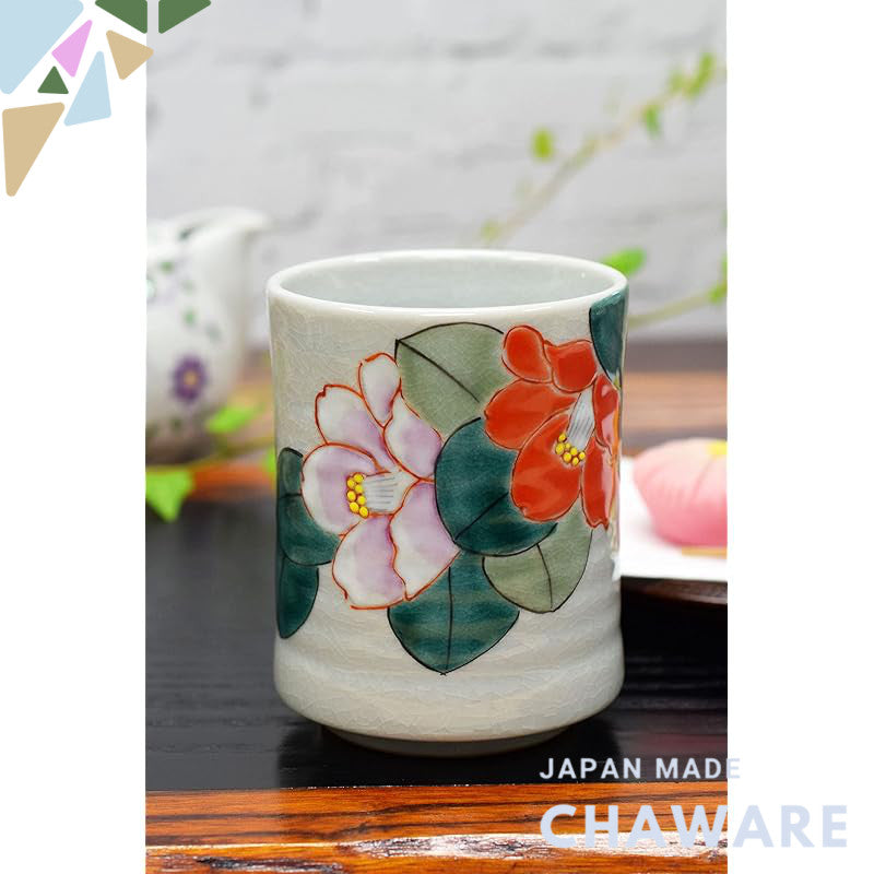 【made in japan】
Stylish Japanese Yunomi Tea Cup – Kutani Ware, Large Size with Red and White Camellia Design. Perfect fo