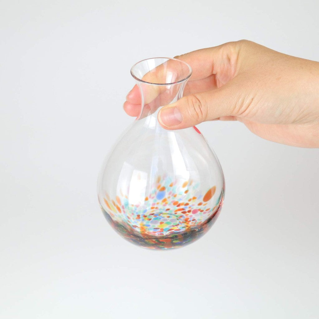 【made in japan】
ADERIA Tsugaru Vidro Tokkuri Nebuta Nagashi 365ml Made in Japan in Gift Box Cool Sake Carafe Glass Sake Pourer Stylish Container Sake Bottle Sake Ware Divided Sake Server Gift for Women Mother's Day Father's Day Couples Men Housewarming Ce