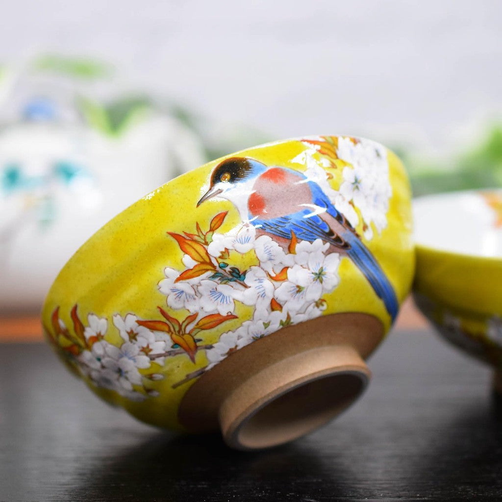 【made in japan】
Waza no Kura Pair Rice Bowls – Stylish Japanese Tableware, Kutani Porcelain, Couple's Set, Yoshidaya Yamazakura with Birds, High-Quality Ceramic, Japanese Made, Perfect Wedding, 60th, 70th, 77th, and 88th Birthday Celebration Gift.