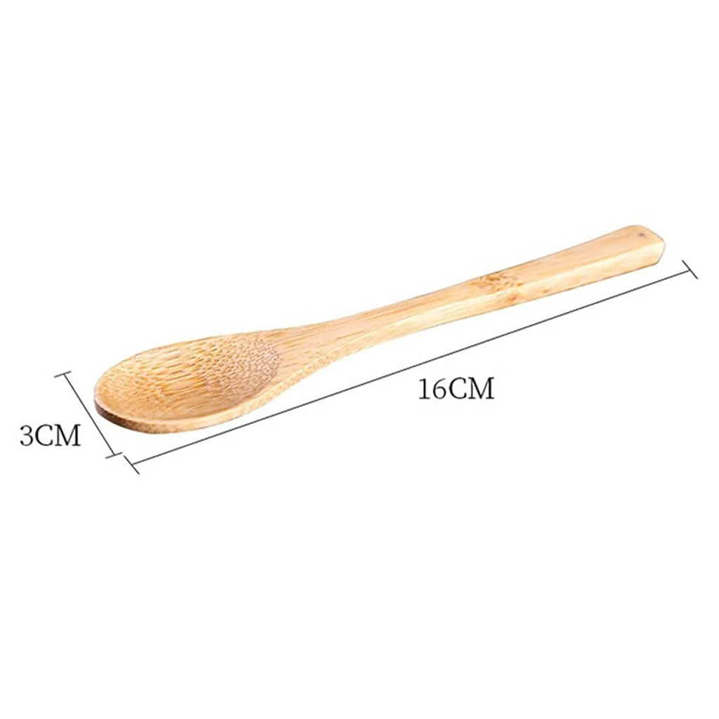 Matcha tea utensils: chashaku (bamboo tea scoop), dessert spoon, coffee spoon, tea spoon.
