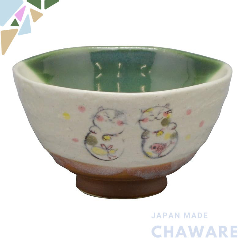 Yutakagama Matcha Bowl, White  
Size: Diameter 11.6 cm, Height 6.7 cm  
Rikyu Tea Bowl, Cat Design