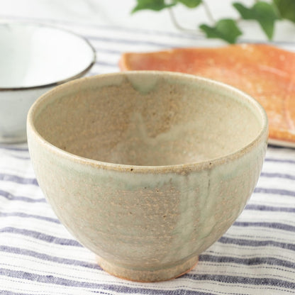 Marui Seito Shigaraki Ware Hachimon Matcha Tea Bowl Approx. 12cm Diameter, White Glaze Cream MR-3-4117