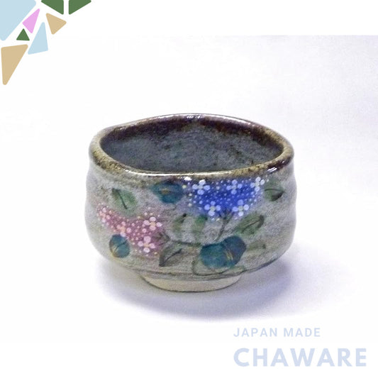 Kutani [Matcha Bowl] in Hydrangea Pink & Blue with Undercoating, Ceramic
