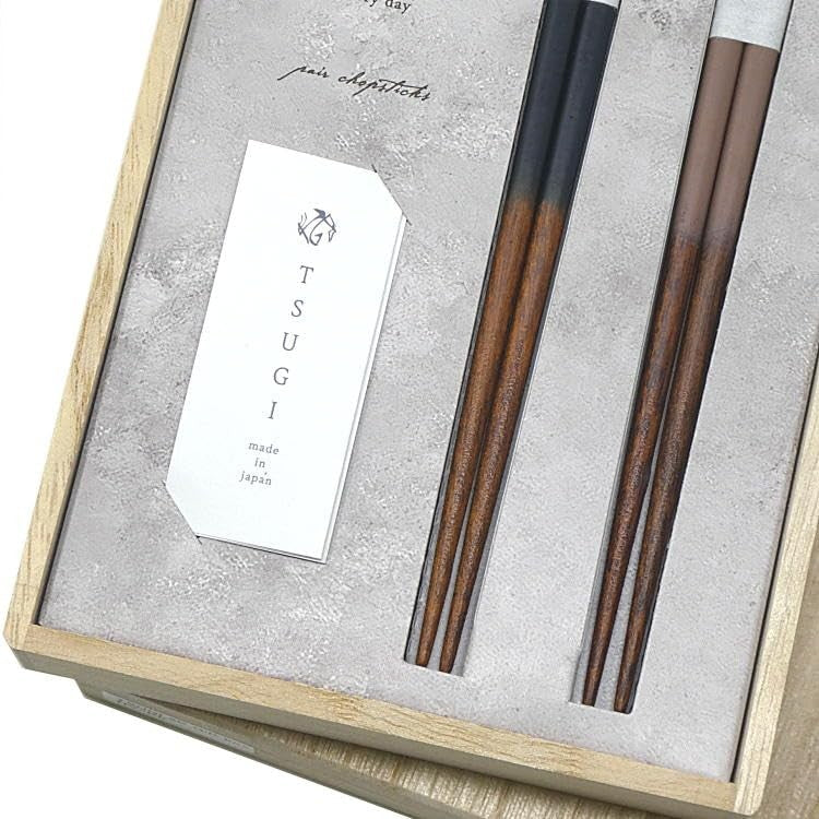 Couple's Chopsticks Pair Wedding Gift Anniversary Wakasa Lacquer Made in Japan Dishwasher Safe TSUGI Gray/Navy 23cm Gift Chopsticks (Kiri Box) An Elegant Item Present Gift