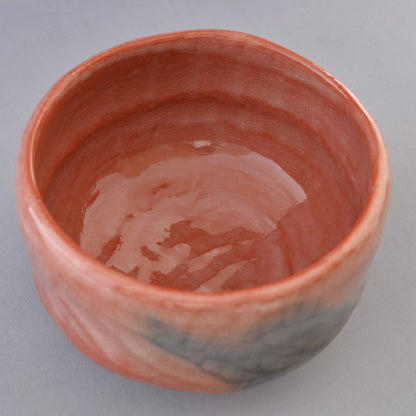 Kyoto pottery, Kyo-yaki, Seiryu-yaki, Shoraku kiln, upper matcha bowl, Akara style K4-1 red.