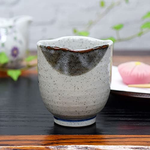 Waza no Kura Stylish Yunomi Kutani Ware Teacup Sparrows Yunomi Chawan Ceramic Brand Japanese Tableware Made in Japan Birthday Present Kanreki Celebration Koki Celebration Kiju Celebration Kanshu Celebration Beiju Celebration Gift