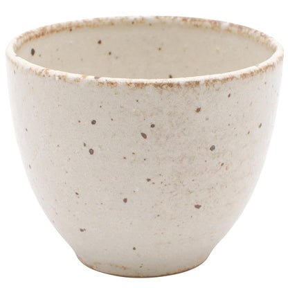 【made in japan】
Mino Ware Rusty Shino Rokkubei Sencha Bowl, 8cm diameter x 6.5cm height, 170ml capacity, Ivory color, Mi