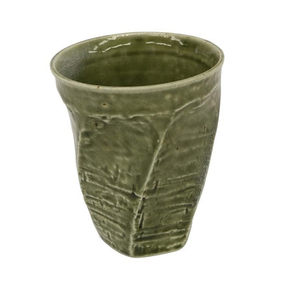 【made in japan】
Mino Ware Japanese-style Cafe Series Roughly Chiseled Twisted Free Cup in Green Color Splash, Model MZ-0