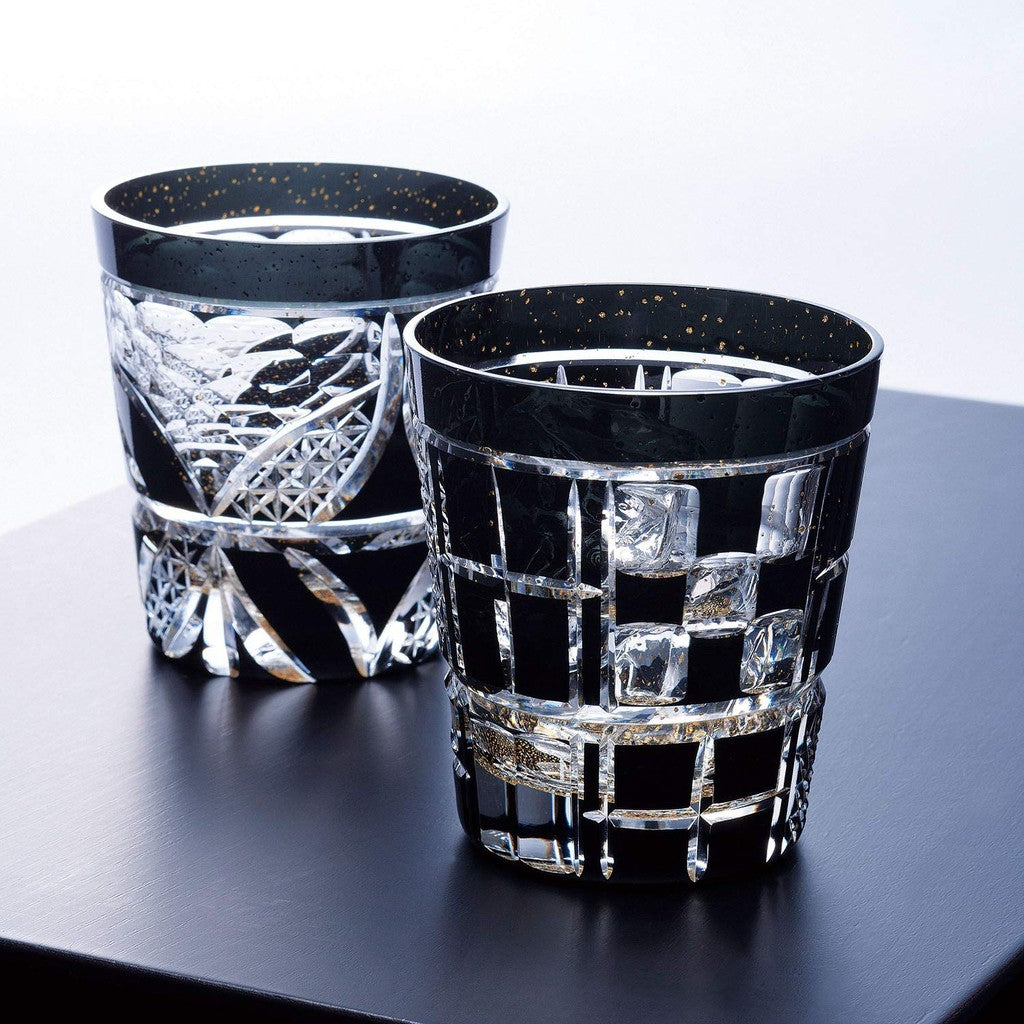 [Made in Japan]
Toyo-Sasaki Glass - Yachiyo Kiriko Black Sake Cup (Bamboo Fence Pattern)