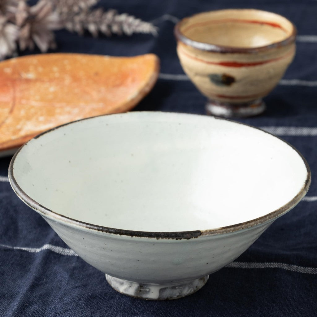 Marui Seito Shigaraki Ware Hechimon Matcha Bowl Kohiki Iron Speckle White 15cm MR-3-4116 Made in Japan