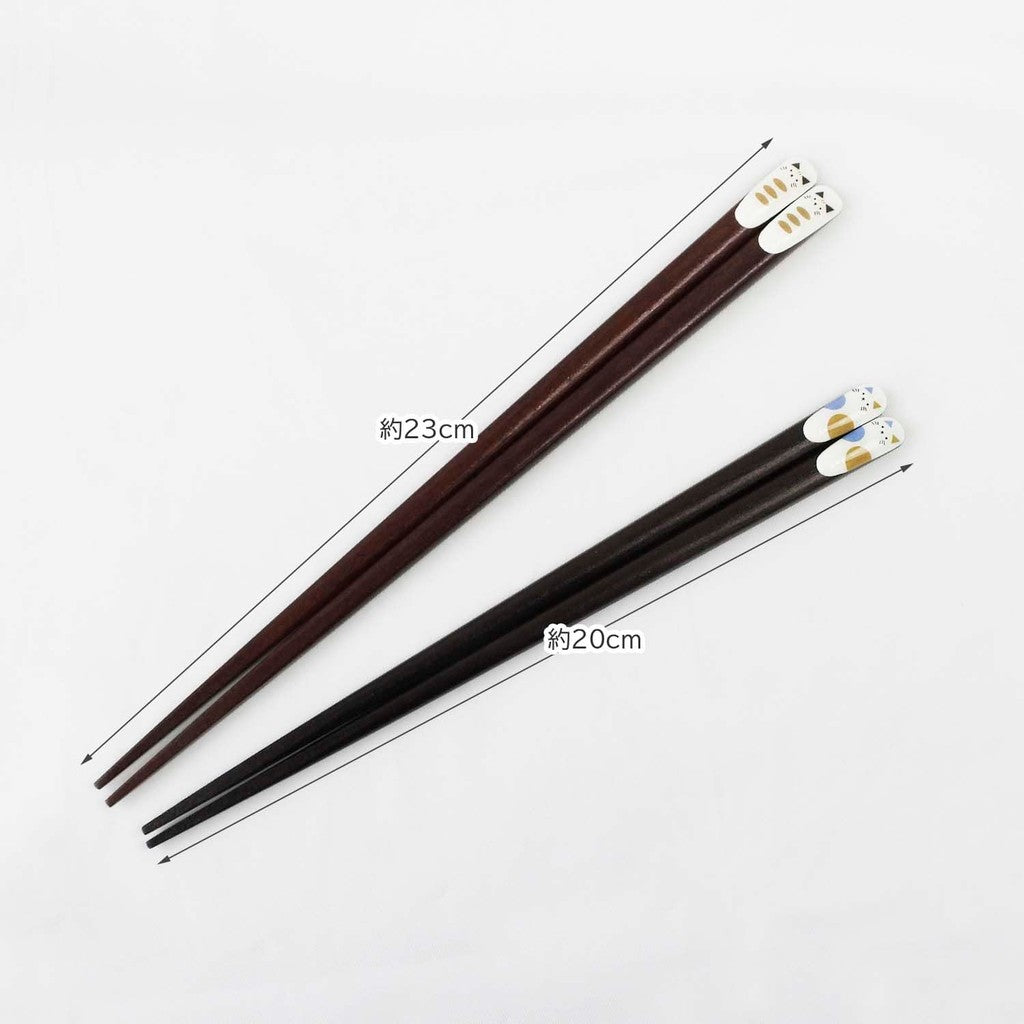 Ishida Kiri Box with Chopstick Rest - Couples' Chopsticks with Kicho Karakusa Design, Dishwasher Safe, Non-Slip, Made in Japan