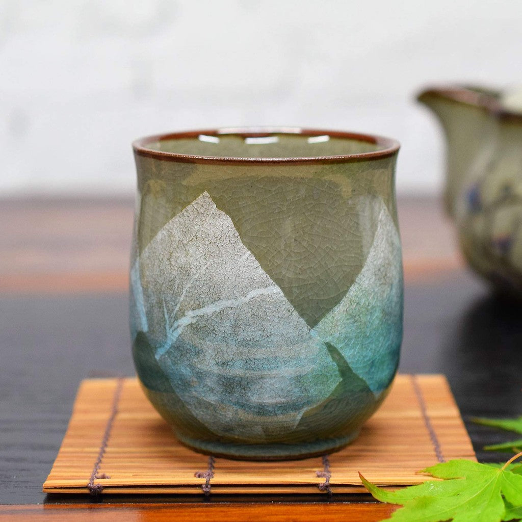 Waza no Kura Kutani ware tea cup, silver glaze, light blue ceramic, brand, Japanese tableware, yunomi tea bowl, gift for the celebration of longevity (77th birthday).