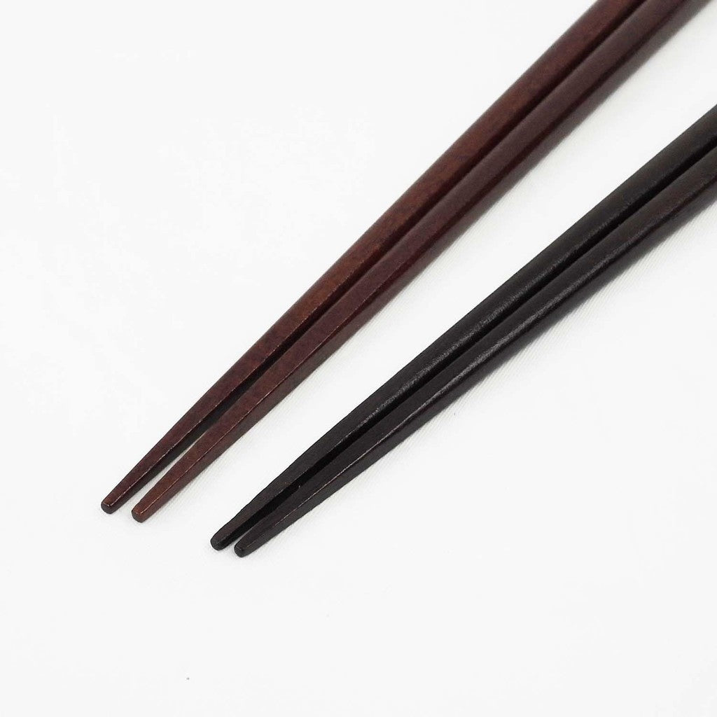 Ishida Kiri Box with Chopstick Rest - Couples' Chopsticks with Kicho Karakusa Design, Dishwasher Safe, Non-Slip, Made in Japan