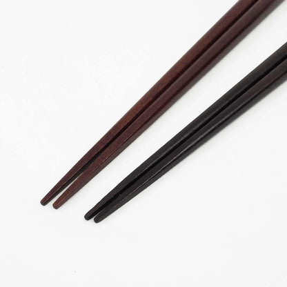 Ishida Kiri Box with Chopstick Rest - Couples' Chopsticks with Kicho Karakusa Design, Dishwasher Safe, Non-Slip, Made in Japan
