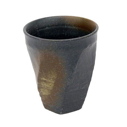 【made in japan】
Mino Ware Japanese Style Cafe Series Roughly Carved Twisted Free Cup, Black Color Splash MZ-0566. Perfec