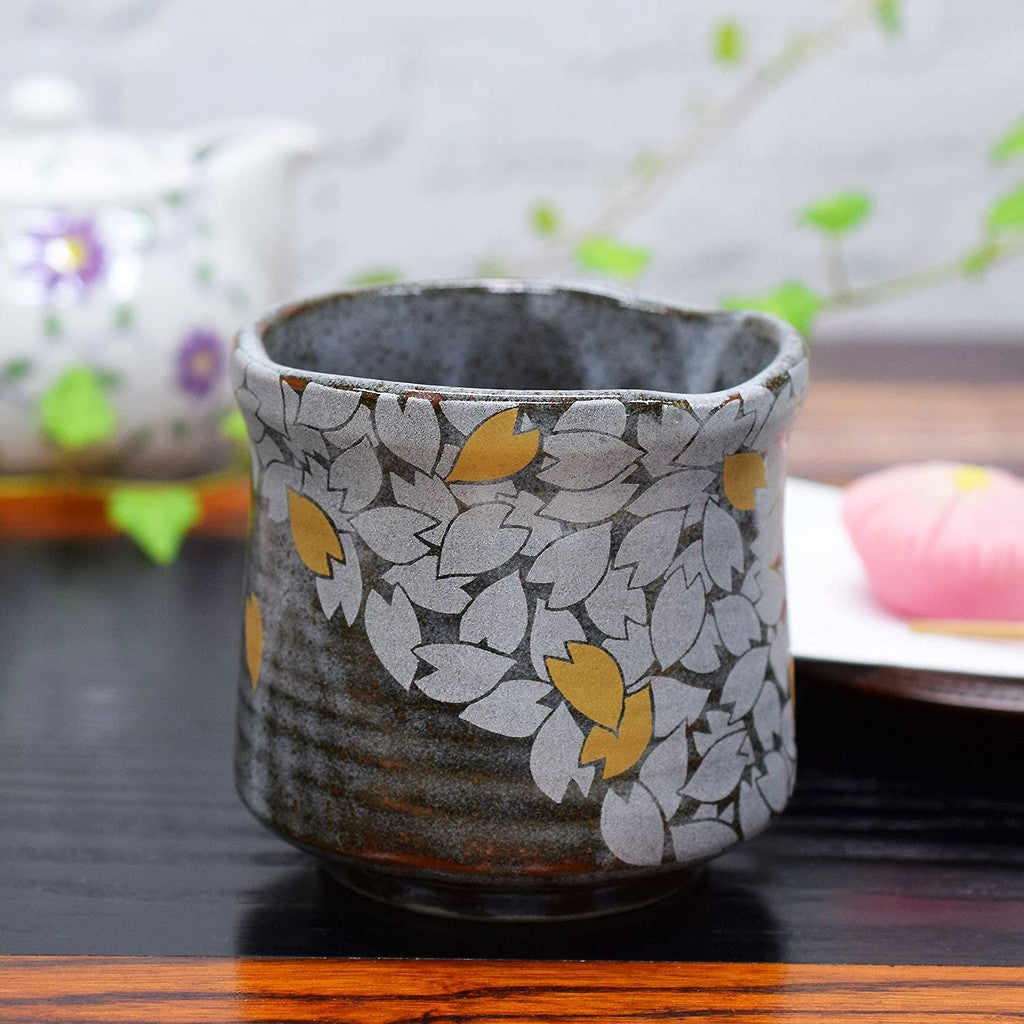 Large Yunomi Kutani Ware Sakura Fubuki Tea Cup Teacup Pottery Brand Japanese Tableware Made in Japan