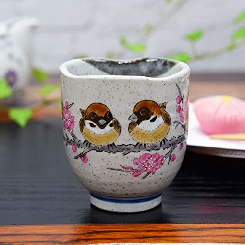 Waza no Kura Stylish Yunomi Kutani Ware Teacup Sparrows Yunomi Chawan Ceramic Brand Japanese Tableware Made in Japan Birthday Present Kanreki Celebration Koki Celebration Kiju Celebration Kanshu Celebration Beiju Celebration Gift