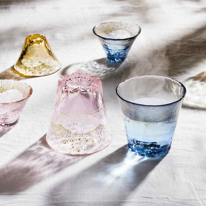 【made in japan】
Toyo Sasaki Glass Wagarasu On Fuji Sakura Hot Water Shochu Glass with Gold Leaf 270ml Made in Japan Shochu Glass Glass Cup Beer Glass Highball Glass Gift Present Father's Day Mother's Day Birthday Respect for the Aged Day 42160TS-G-LGAB