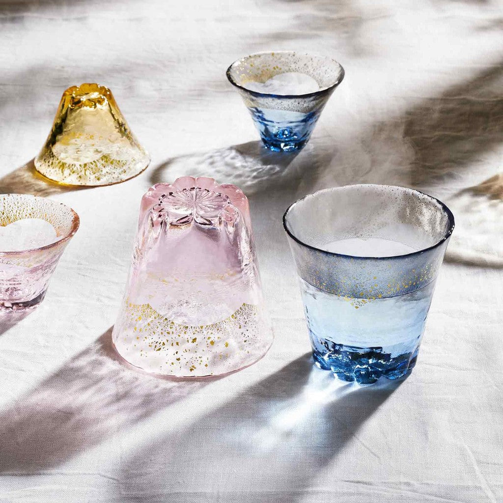 【made in japan】
Toyo Sasaki Glass Wa Glass On Fuji Cherry Blossom Hot Water Soju Glass with Gold Leaf, 270ml, Made in Japan, Shochu Glass, Glass Cup, Beer Glass, Highball Glass, Gift, Present, Suitable for Special Occasions such as Respect for the Aged Da