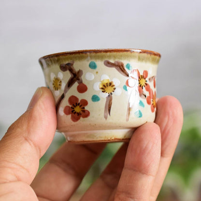 Stylish Kutani Ware Sake Cup and Tokkuri Set - Premium Japanese Tableware for Sipping Sake, Perfect Gift for Birthdays, Milestones, and Celebrations. Ideal for Traditional Japanese Dining Experience.