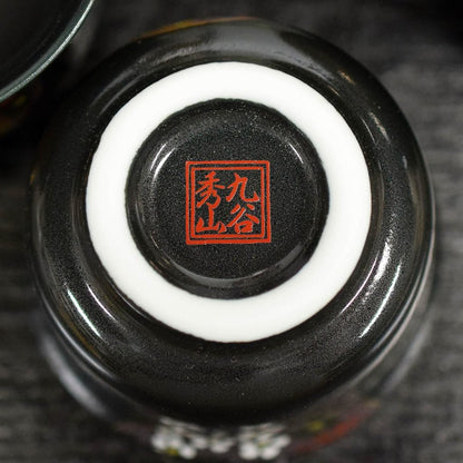 Stylish Kutani Ware Sake Set with Guinomis and Tokkuri, Ideal for Evening Drinks, High-Quality Japanese Ceramics, Perfect for Birthdays, 60th and 70th Birthday Celebrations, Premium Gift Option.