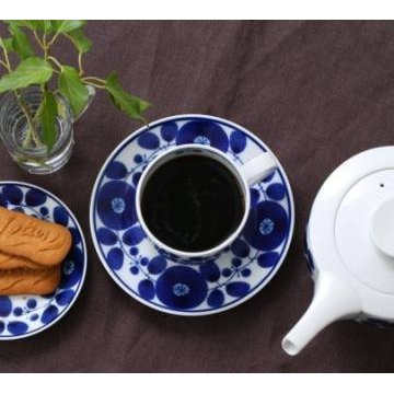 Hakusan Ceramic Coffee Cup and Saucer Set in Blue Bloom, 200ml Capacity, Dimensions: 7.5x6cm Cup, 14.5x2cm Saucer, Authentic Hasami Yaki, Made in Japan. Perfect for Home or Office Use!