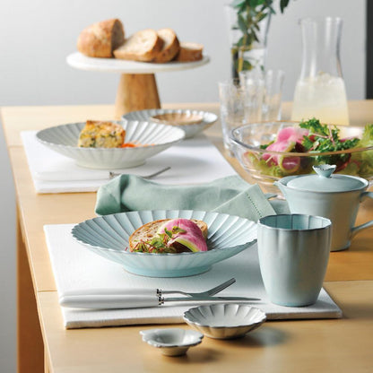 Premium Matte Seto Ware Flower Plate — 23cm x 4.5cm Japanese Ceramic Serving Dish