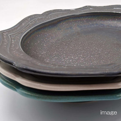 Cadre Mino Ware Antique-Style Oval Relief Ceramic Plate/Bowl – Microwave-Safe, Made in Japan