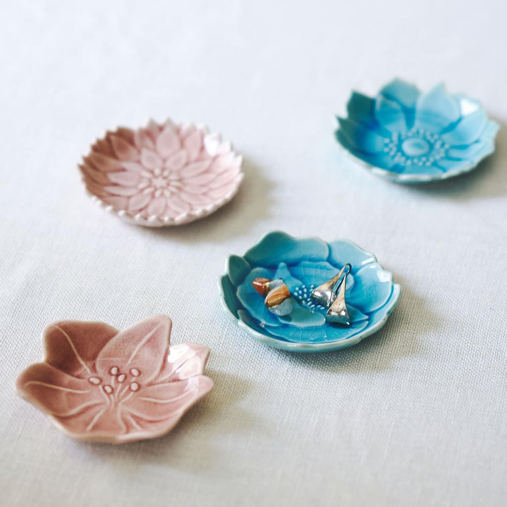 aito 'Katachi' 8cm Mini Plate Button Asagi Blue Seto-Yaki Ceramic - Microwave/Dishwasher Safe, Japan