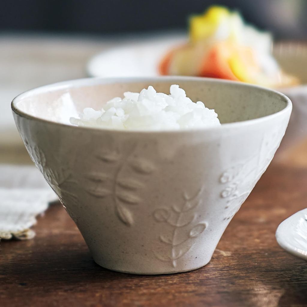 Aito Seisakusho 'Ha Gohon-te' White Seto Ware Rice Bowl 11cm Microwave & Dishwasher Safe, Japan