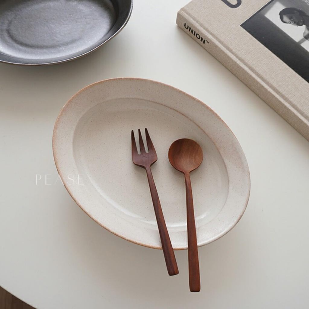 Seto-yaki Deep Ceramic Plate – Made in Japan, Microwave & Dishwasher Safe, Multipurpose Pasta/Curry/Salad Dish