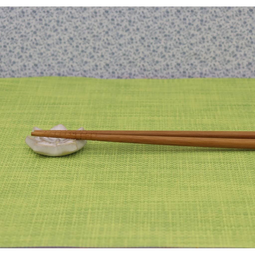 Craftsman House Ceramic Chopstick Rest, White Glaze Lotus Design, Made in Japan (Setoyaki) Tableware