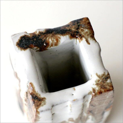 Ceramic Seto-yaki Square Flower Vase Japanese-made Glazed White Namako 6×6×13.5cm Tokonoma/Entry