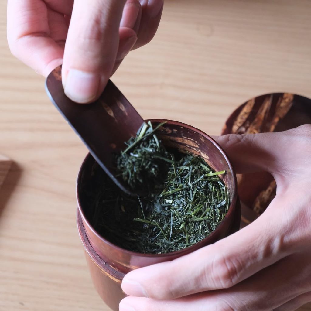 Japanese Wooden Tea Spoon - Elegant Craftsmanship