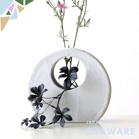 Seto ceramic vase Japan modern white round-cutout design with built-in flower partition tabletop