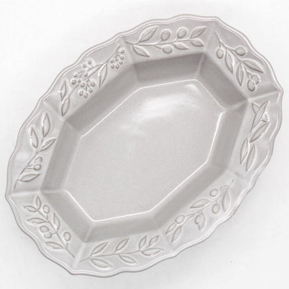 aito Seisakusho "Olive" 19×14cm Seto Ceramic Curry & Salad Plate – Relief Design, Microwave & Dishwasher Safe, Made in Japan