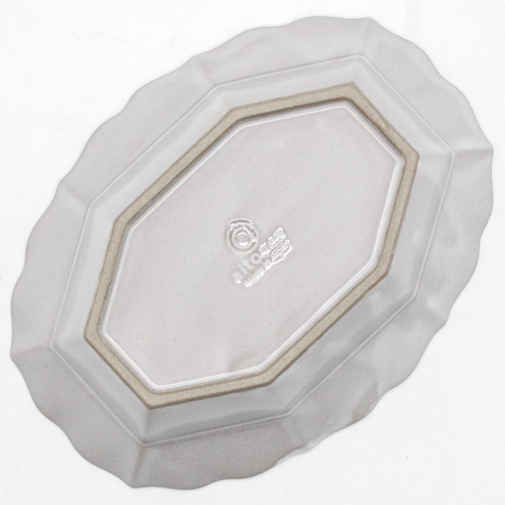 aito Seisakusho "Olive" 19×14cm Seto Ceramic Curry & Salad Plate – Relief Design, Microwave & Dishwasher Safe, Made in Japan