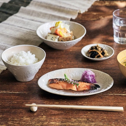 aito Seisakusho "Ha Gohon-te" White Seto-Yaki Ceramic Plates (Various Sizes) – Microwave and Dishwasher Safe