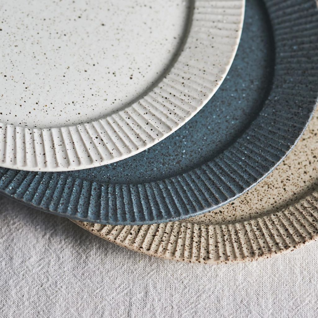 Aito Conti Stone-Textured Mino Ware Ceramic Plates & Bowls — Industrial Design, Microwave & Dishwasher Safe, Made in Japan