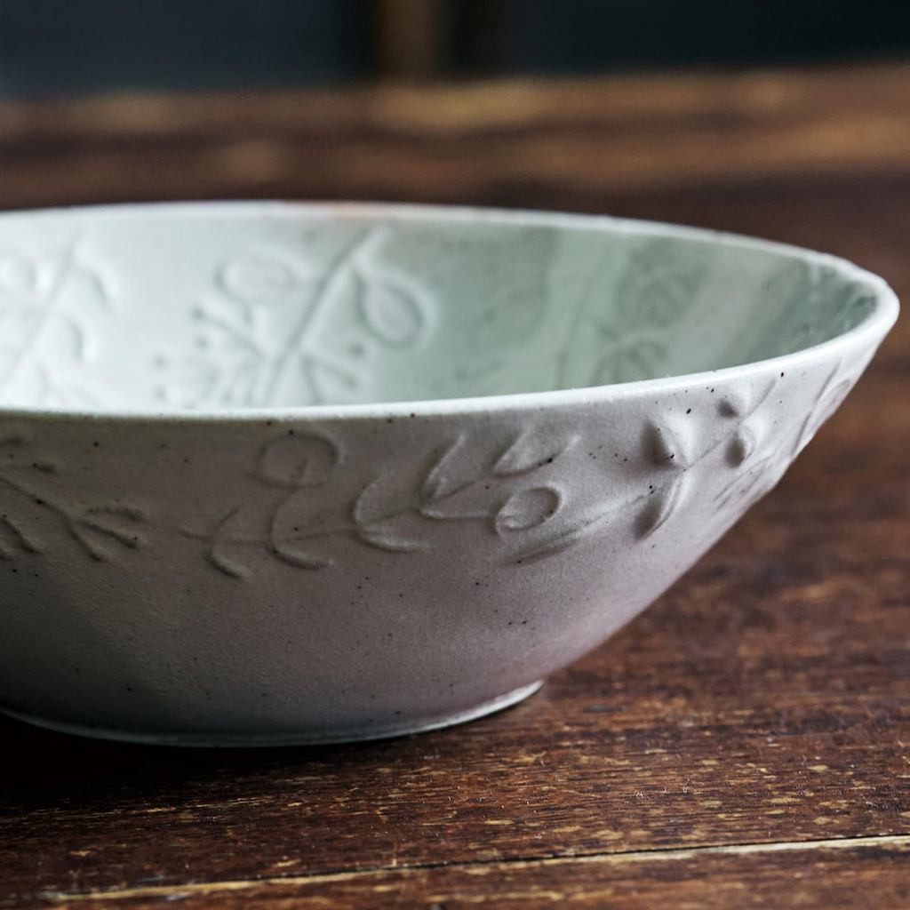 Aito Leaf Gohon-te 14cm White Seto Ware Salad/Side Bowl Microwave & Dishwasher Safe Made in Japan