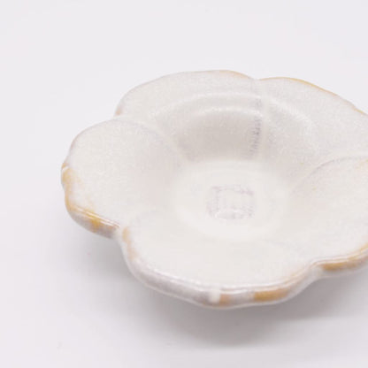 Aito Hana Small Ceramic Dish 8×7 cm – Seto-Yaki, Microwave & Dishwasher Safe, Made in Japan