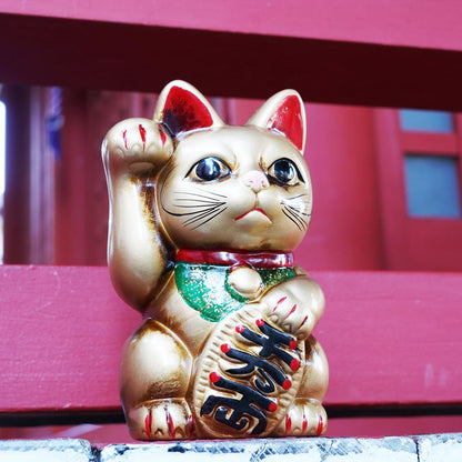 Seto-Yaki Hand-Painted Ceramic Maneki Neko Piggy Bank - 6.3-inch Japanese Lucky Cat Figurine for Home Decor, Good Fortune and Prosperity