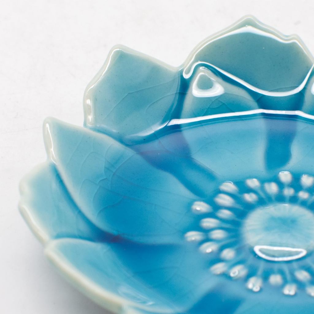 aito Katachi 8cm Anemone Small Plate Asagi Blue Seto ware Microwave & Dishwasher Safe Japan
