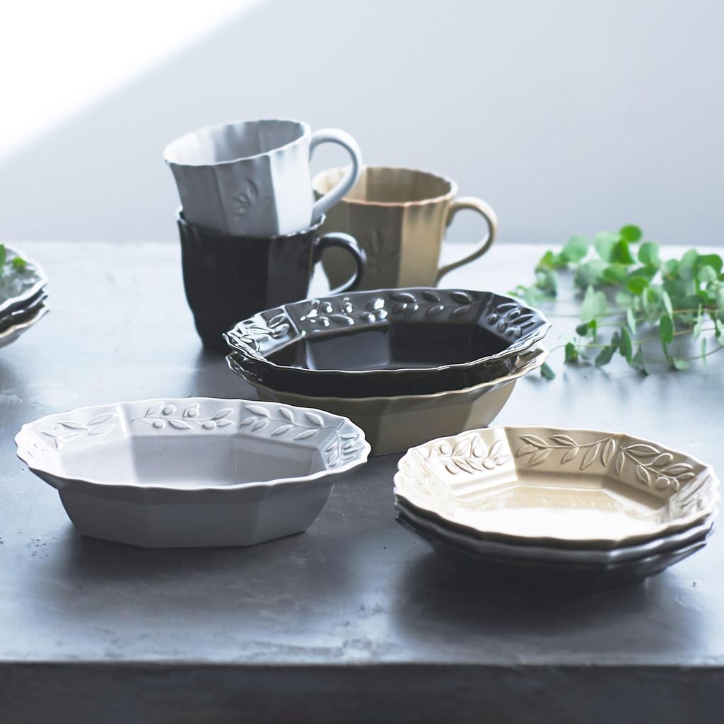 aito Seisakusho "Olive" 19×14cm Seto Ceramic Curry & Salad Plate – Relief Design, Microwave & Dishwasher Safe, Made in Japan