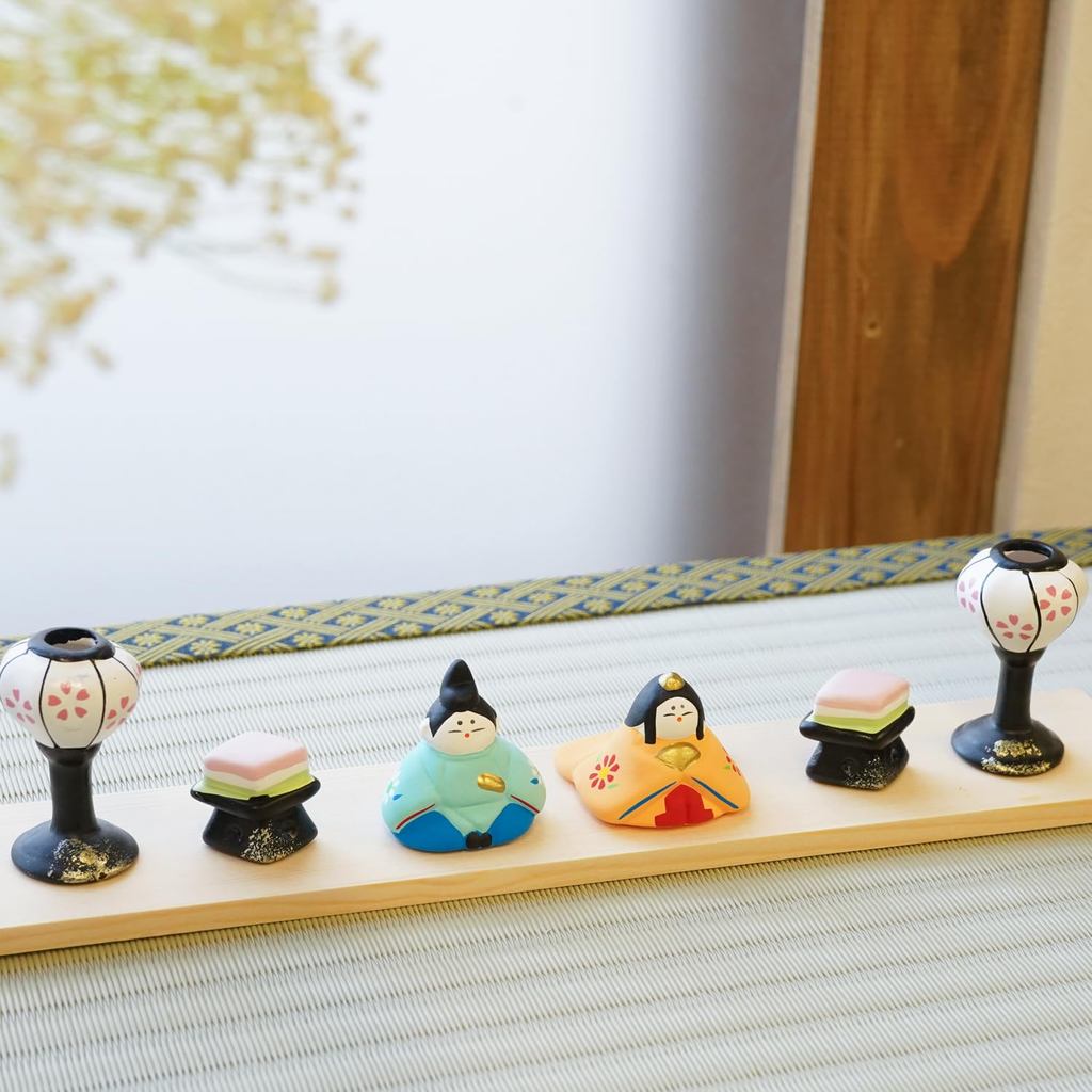 Fukubeya Seto ware Toy Workshop Mini Hina Dolls on Base, Porcelain, Made in Japan, Hina Matsuri