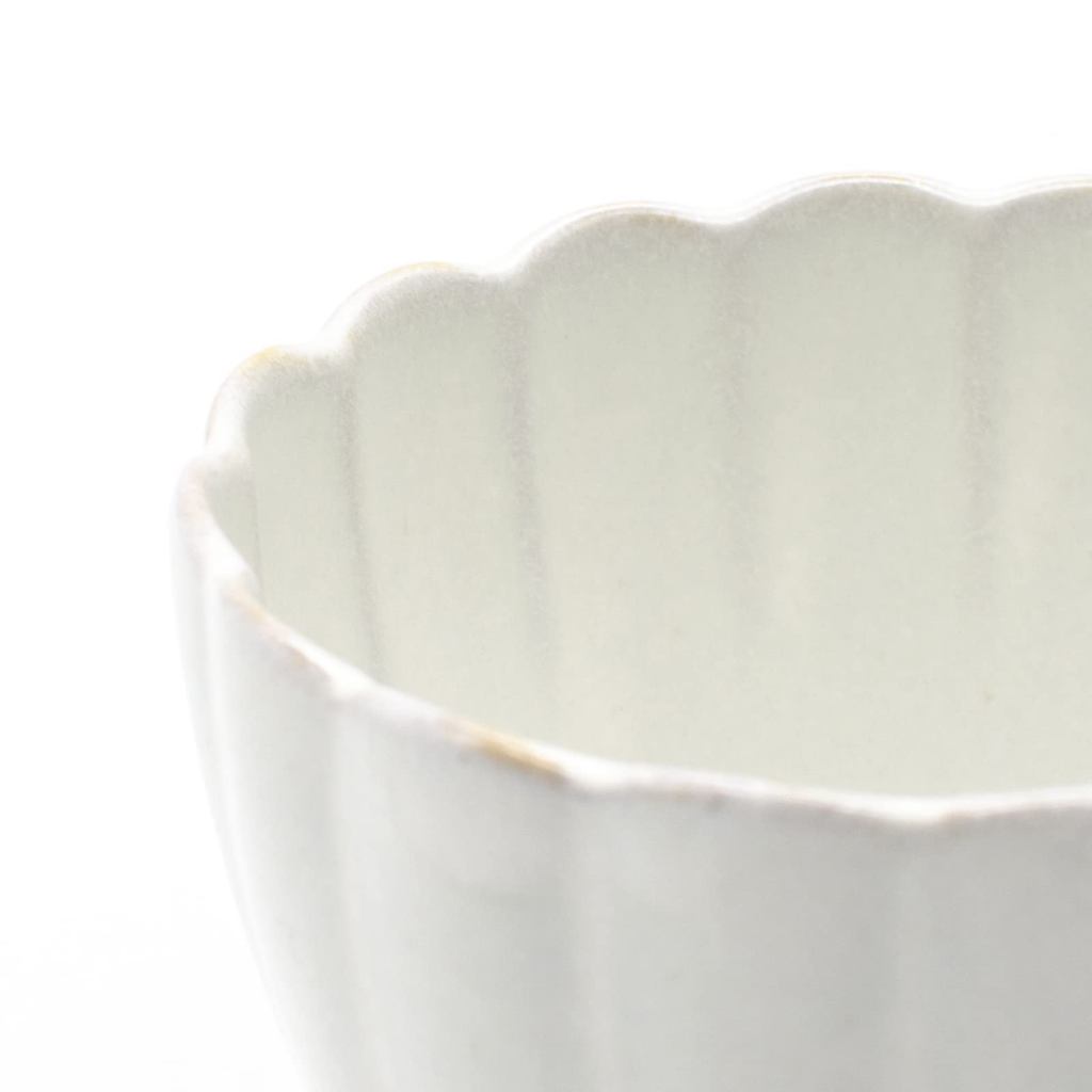 aito Seisakusho "Hana" 9cm Seto Ware Small Bowl - Microwave & Dishwasher Safe, Silver Leaf, Made in Japan