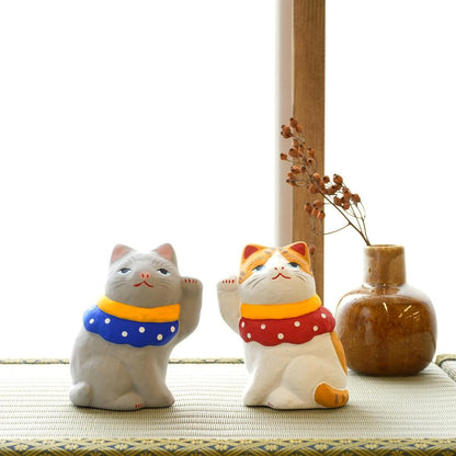 COTONOHA Seto-Yaki Maneki Neko Ceramic Lucky Cat Figurine – Handmade Japanese Shelf Ornament, 9.4 cm (White)